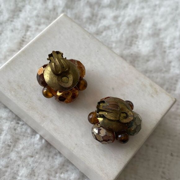 Vintage 1960s Gold and Silver Bead Cluster Clip-On Earrings - Picture 2 of 4